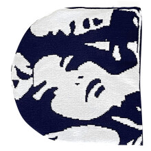 Chapeau de bonnets faits à la main avec motif de-Bleu marine