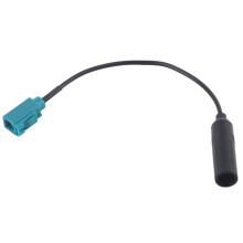 Fakra Z uros-DIN-pistokeliitin4Car Audio Antenna -liitäntämuunnin Universaali autoradioantennisovitin kestävällä ABS-materiaalilla ja