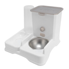 Automatischer Futter- und Wasserspender für