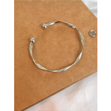 (Silver, one-size) Fashion Simple Twist Design Cuff Bangle Bracelet, Creative Alloy Accessories for Women, Daily Commuting Versatile