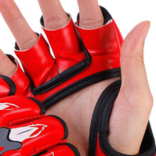 Halbfinger-Boxhandschuhe, Boxsack, offene