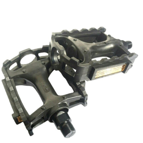 Half-axle mountain bike pedals