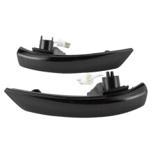 Pisca-pisca sequencial em LED com lentes fumê, instalação plug & play, chips de LED e design moderno para veículos.