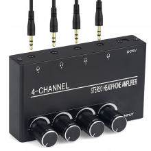 4-kanaals hoofdtelefoonversterker met 3,5 mm-uitgang en 3,5 mm-audio-ingang