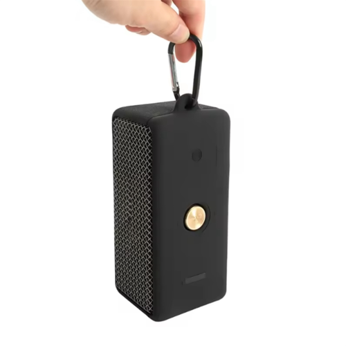 Étui de voyage en silicone avec mousqueton 1