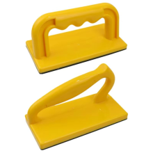 Sécurité des poussoirs pour scies circulaires : outils ergonomiques