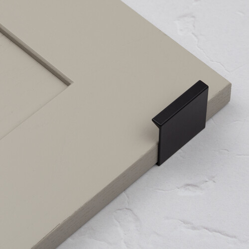 40mm Black Edge Lip Pull Handle Profile Trim 1