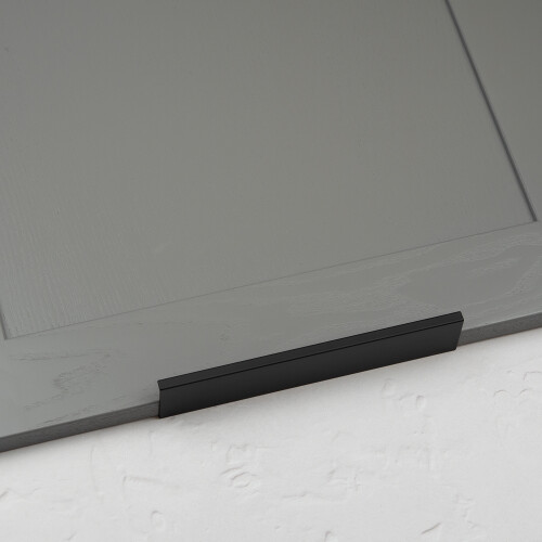 200mm Black Edge Lip Pull Handle Profile Trim 1