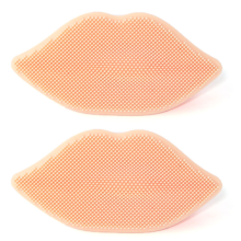 Milieuvriendelijke doucheborstel met antislip siliconen handgreep voor een zachte exfoliatie en massagepunten die de bloedsomloop in het gezicht