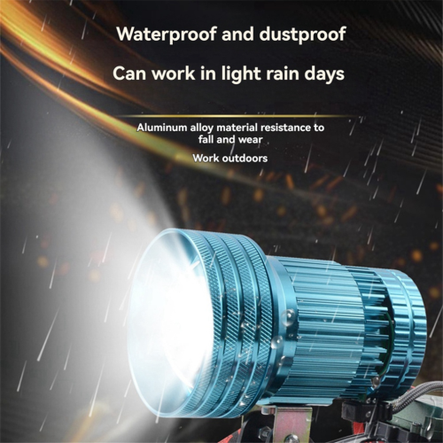 LED Zoomable Strong Light Telescopic Spotlight Long Range Spotlight 1