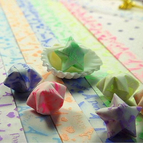 30 x starpatterned crepe paper streamers 2