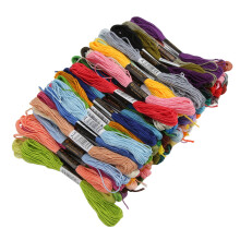 100 Stück Stickgarn, glänzendes Handgefühl, 8