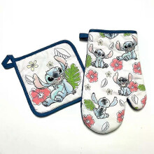 (1) 2 Pcs Set Disney Stitch Oven Gloves Coasters Kawaii Cartoon Kitchen Baking Tools Accessories Anti-scald Insulation Glove Gifts