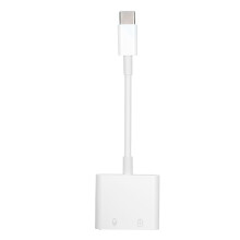 Datamagi lige ved hånden – USB-C SD-kortadapteren kan prale af højhastighedsdataoverførsel uden ekstra strømforsyning – ideel til på farten