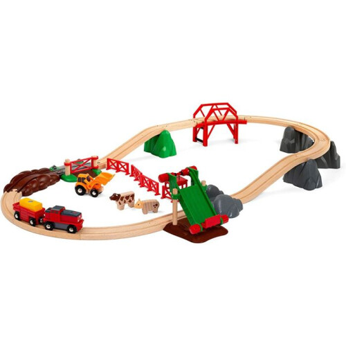 Brio 33984 De boerderij en batterijlocomotief circuit