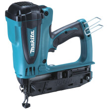 Makita 7.2V Second Fix Gas Nailer With 2 x 7.2V Batteries and Charger