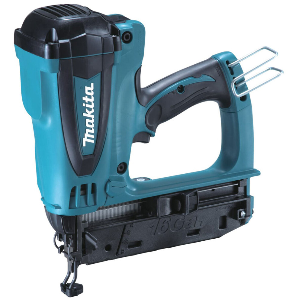Makita 7.2V Second Fix Gas Nailer With 2 X 7.2V Batteries And Charger