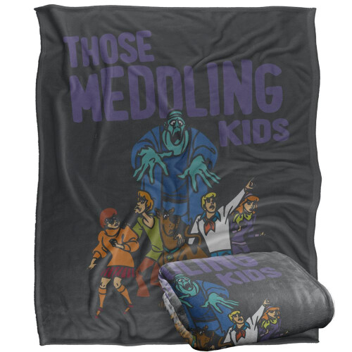 Scooby Doo Scooby Doo Meddling Kids Zombie Blanket 2