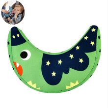 Travesseiro infantil inspirado na floresta escandinava, com suporte de segurança para o pescoço, material respirável e design ergonômico para