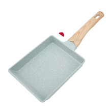 Frigideira compacta e fácil de guardar, ideal para cozinhas pequenas. Possui revestimento antiaderente, formato quadrado e base espessa para