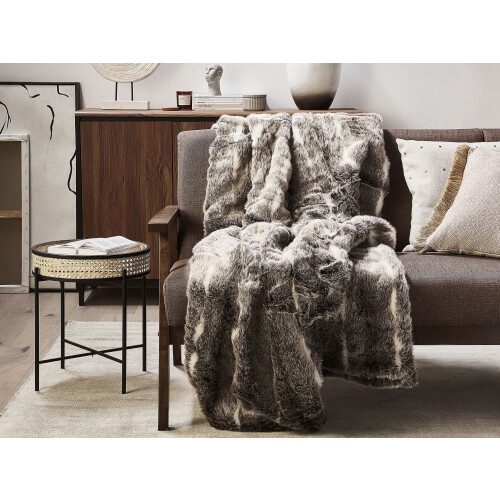 Beliani Blanket TADDART Fabric 150 x 200 cm Brown 1