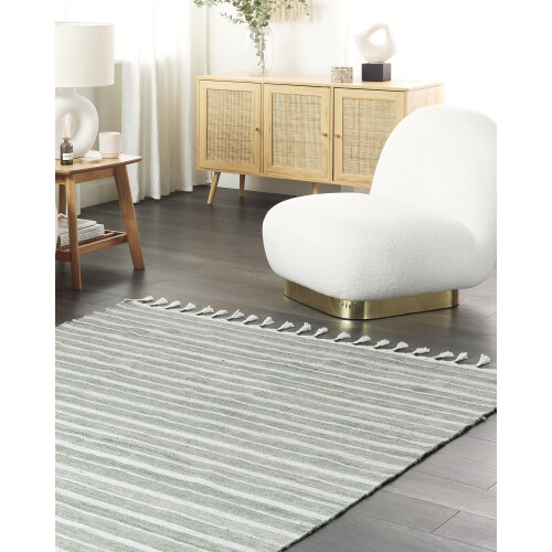 Beliani Rug BADEMLI Dark Green 140 x 200 cm 2