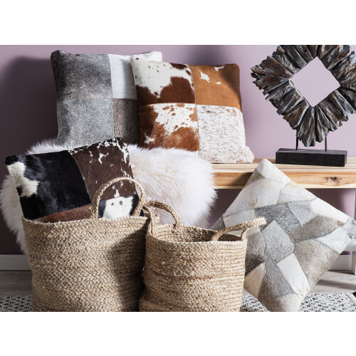 Beliani Set of 2 Decorative Cushions NELLAD Leather 45 x 45 cm Grey Patchwork 1