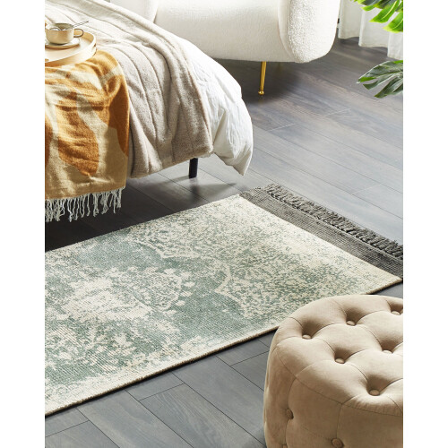 Beliani Rug AKARSU Green 80 x 150 cm Viscose 1