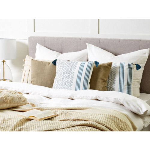 Beliani Throw Cushion TILIA 45 x 45 cm Cotton Blue Geometric Pattern 1