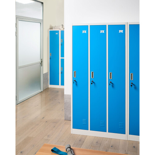 Beliani 3-Door Storage Locker ATHLETE Metal White/ Blue 1