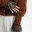 2 Paar modische Armstulpen mit Spitzen-Blumenbesatz, elastische 5