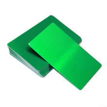 A musthave set of 100 aluminum blanks for unique markings on every piece (green)