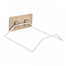 Wandmontierter Beckenhalter aus Eisen 9x19x21 cm Weiß