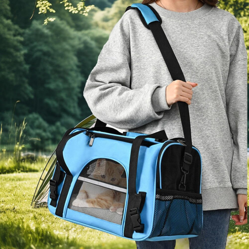 Breathable pet carrier bag in blue 1