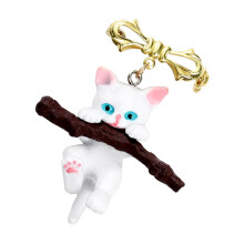 Resin branch brooch holding colorful cat accessory for clothing
