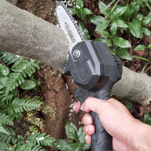 High-Quality Replacement Pole Saw Chain, Single Pack For Hassle-Free Tree Pruning, Lightweight & Compatible With Various Models 1