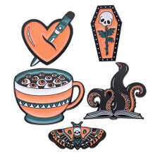 5Piece Halloween Brooches Set, Creative Spooky Decorations for Clothing, Bags, and Hats, Unique Skeleton Design Sculptures for Halloween Parties