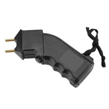 Easy To Operate Electric Livestock Prods Heavy Duty Stun Gun Handle Harmless To Animals Light Weight Ergonomically Designed Metal Plugs Wear
