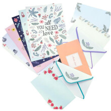 10Piece Stationery Set with Envelopes in Floral Design for Notes