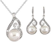 Korean and trendy jewelry set, necklace, bracelet, ring, earrings (silver)