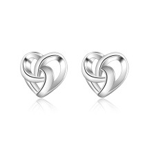 925 sterling silver stud earrings, classic heart shape earrings for women, the most fashionable gift for Valentine's Day.