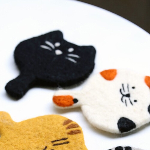 Elegant Cats Pattern Drink Mats Soft Wool Felt Fronts-3 2