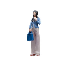 Personnages miniatures en résine respectueux-Fille avec un sac