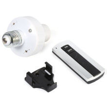Draadloze afstandsbediening voor lampfitting E27 met oppervlakte-akoestische golftechnologie en frequentiestabilisatie voor betrouwbare prestaties.