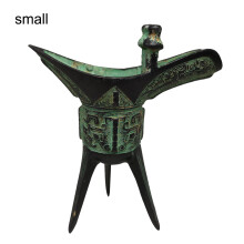 Vintage čínský pohár na víno bronzový dekorativní pohár elegantní středověký styl kalich archaická nádoba na pití orientální