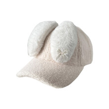 Casquettes en laine d'agneau avec oreilles de dessin-Beige