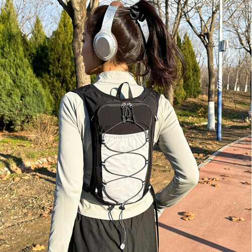 Running Hydration Pack, Breathable Reflective Design, Lightweight Nylon, 5L, Black 1