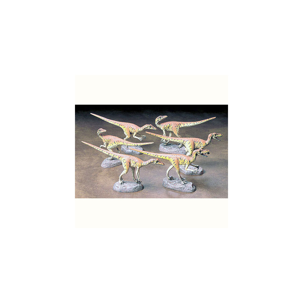 B&Q - 1-35 Scale Pack Of 6 Velociraptors Model Kit - Image 5