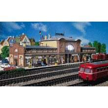 FALLER Mittelstadt Station Model Kit I HO Gauge 110115