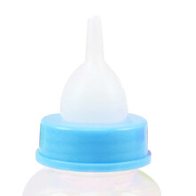 150 ml Haustierflaschen-Set mit 2 Ersatzsaugern.